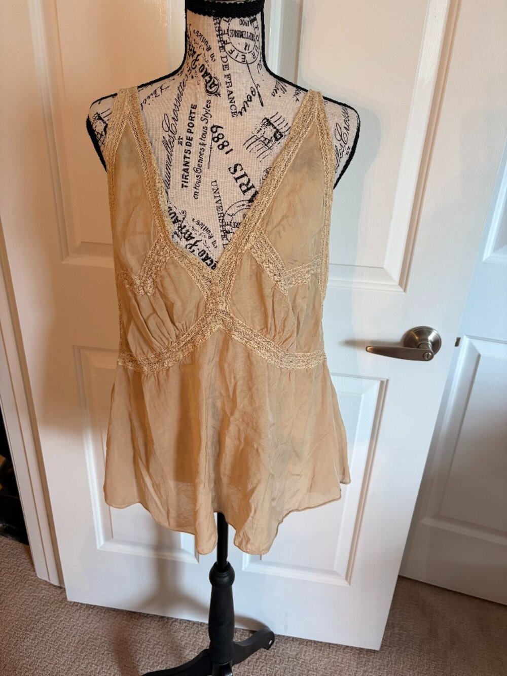 Magnolia Pearl Vintage Lille Lounging Camisole - EC
